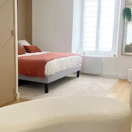 Le Villebois Apartment